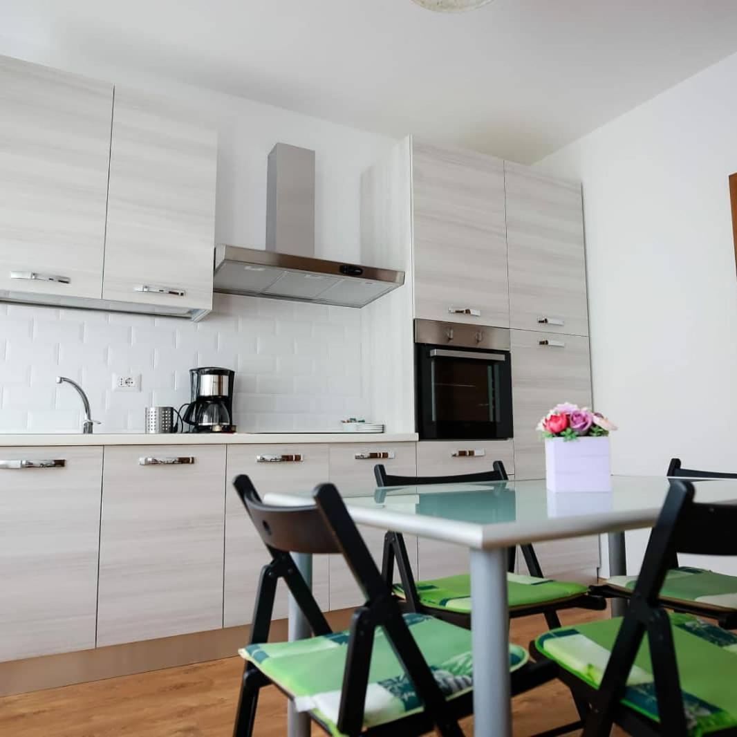Apartment House *